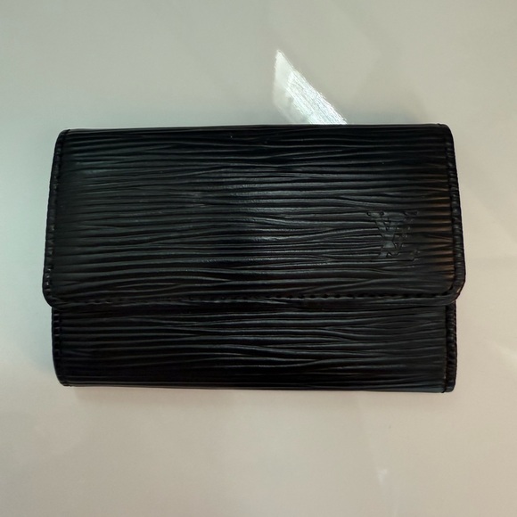 Louis Vuitton 6 Key Holder Chain Wallet Black Epi Leather SLG - Picture 1 of 3